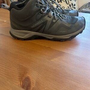 Merrell Gore-Tex Invisible Fit Men's Black and Gray Athletic Shoes 9